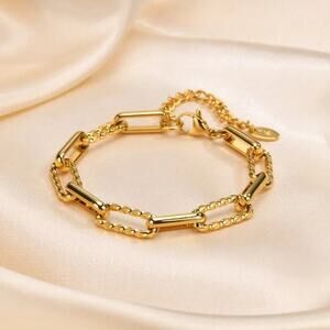 Gold Paperclip & Twist Link Bracelet
